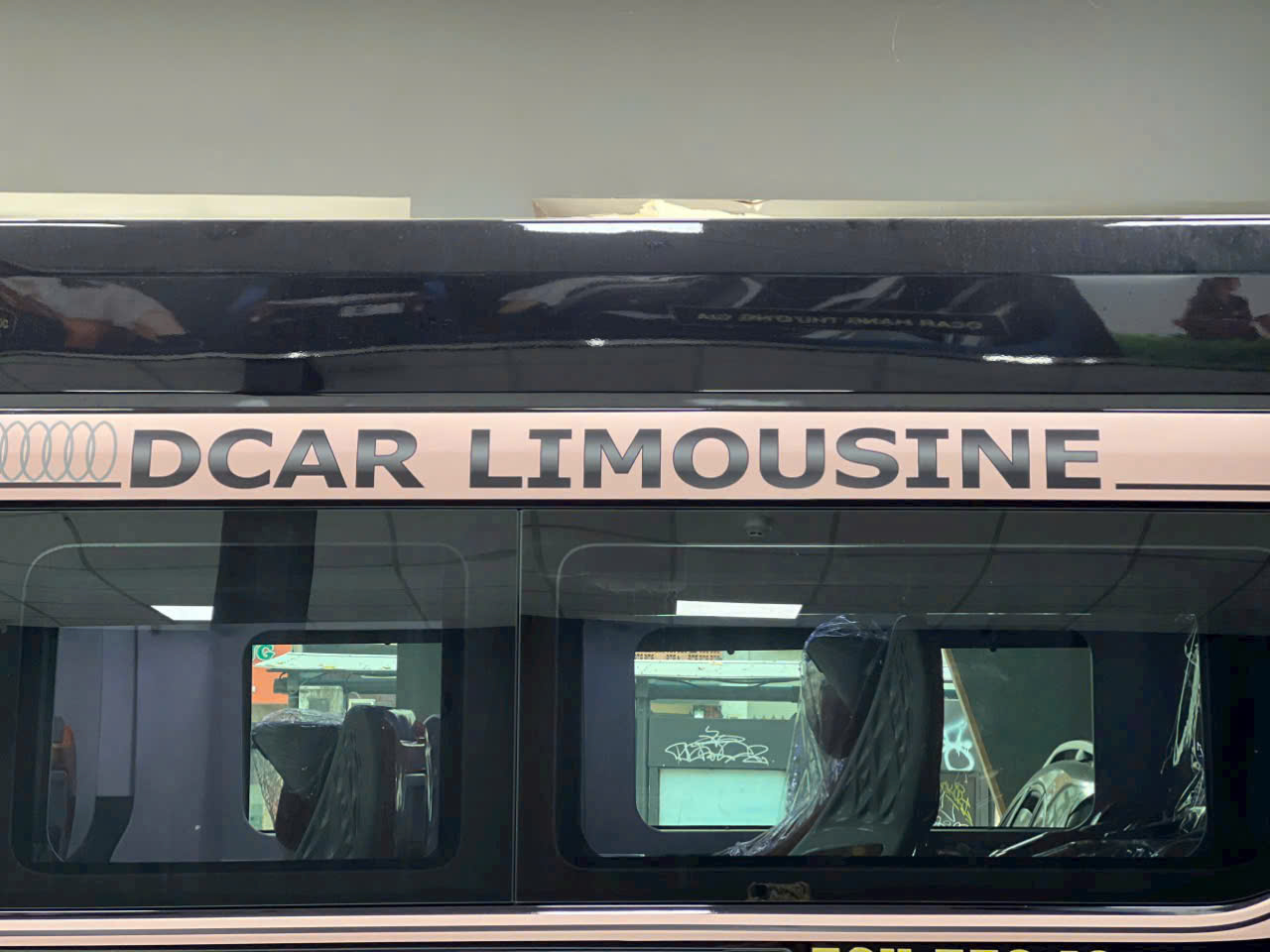 Dịch Vụ Thuê Xe Limousine Cao Cấp Từ TP.HCM Đến Holiday Inn Resort Hồ Tràm Beach