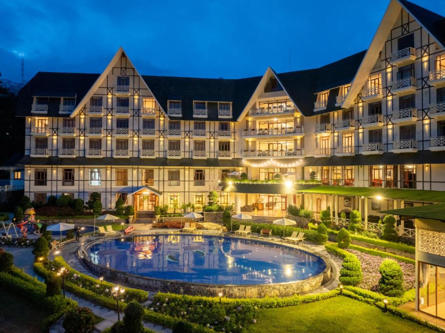 Đánh Giá Di Chuyển Đến Swiss-Belresort Tuyen Lam Bằng Xe Limousine ?