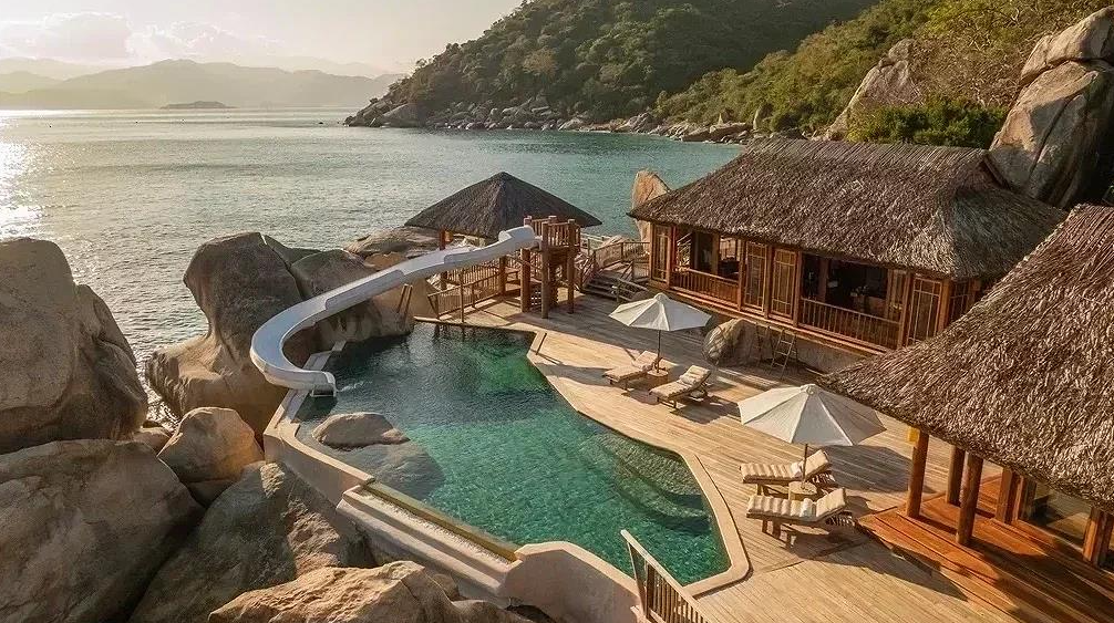 Giá Thuê Xe Limousine Đi Six Senses Nha Trang Là Bao Nhiêu?