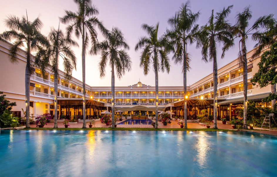 Tận Hưởng Kỳ Nghỉ Đẳng Cấp Tại Victoria Cần Thơ Resort Với Xe Limousine Du Lịch
