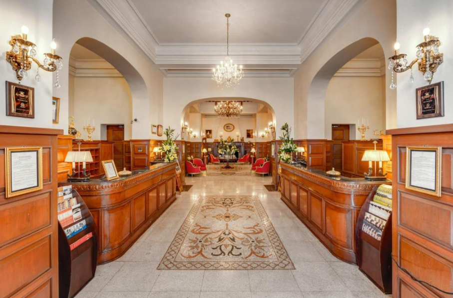 Thuê Xe Limousine Đi Dalat Palace – Dịch Vụ Di Chuyển Tối Ưu Từ TP.HCM
