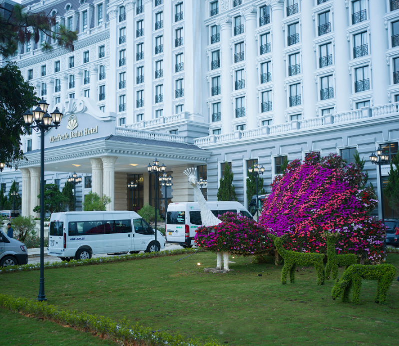 Thuê Xe Limousine Đi MerPerle Đà Lạt: Giải Pháp Nhanh Chóng Tại HCM
