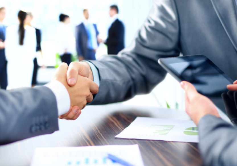 Dịch Vụ Cho Thuê Xe Carnival Đi Công Tác Chuyên Nghiệp Tại Các KCN Bình Dương