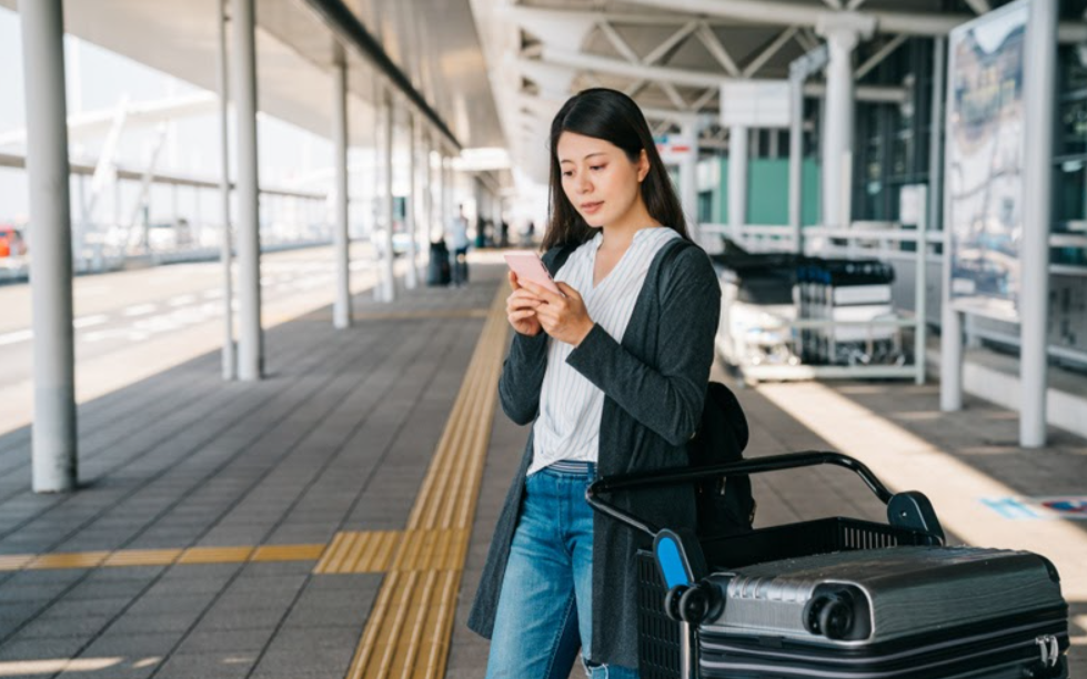 Limousine Cao Cấp: Dịch Vụ Đón Tiễn Sân Bay Chuẩn VIP Dành Cho CEO KCN Bình Dương