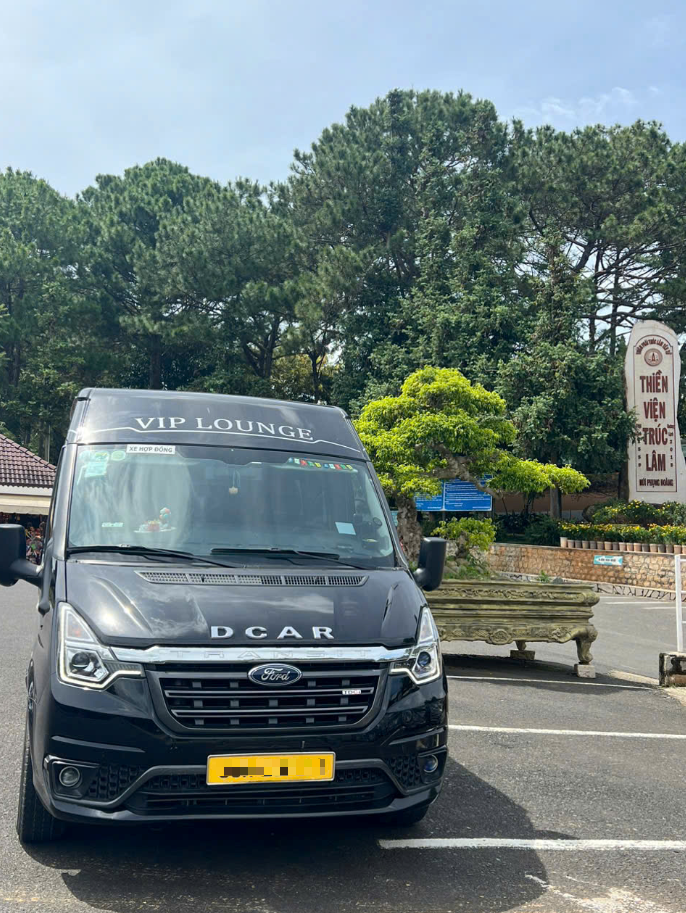 Tại sao Limousine là lựa chọn Số 1 để Đón Tiếp Đối Tác tại các KCN ở TP.HCM