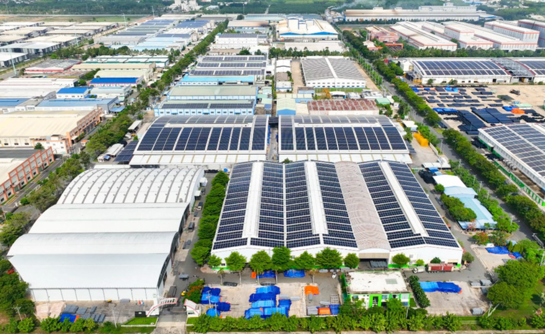 Thuê Limousine Đón Đầu Tư, Đối Tác Vào KCN – Hình Ảnh Doanh Nghiệp Dẫn Đầu