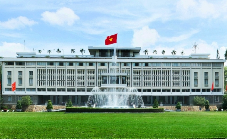 CITY TOUR TP.HCM CÙNG LIMOUSINE ASM CAR RENTAL: ĐẲNG CẤP KHÁM PHÁ SÀI THÀNH TRONG TẦM TAY
