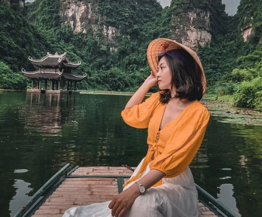 Khám Phá Tràng An - Bái Đính Trong Ngày Với Dịch Vụ Limousine